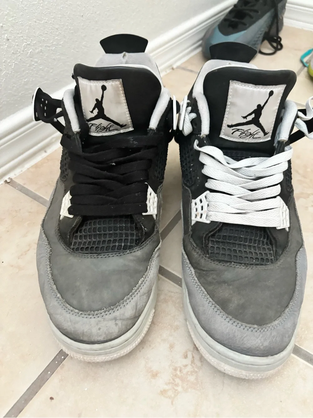 Jordan 4 “Fear” size 11.5